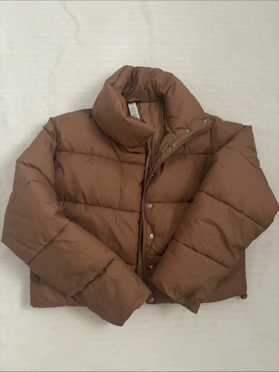 Jackets & Blazers - Alo Yoga Puffer Jacket